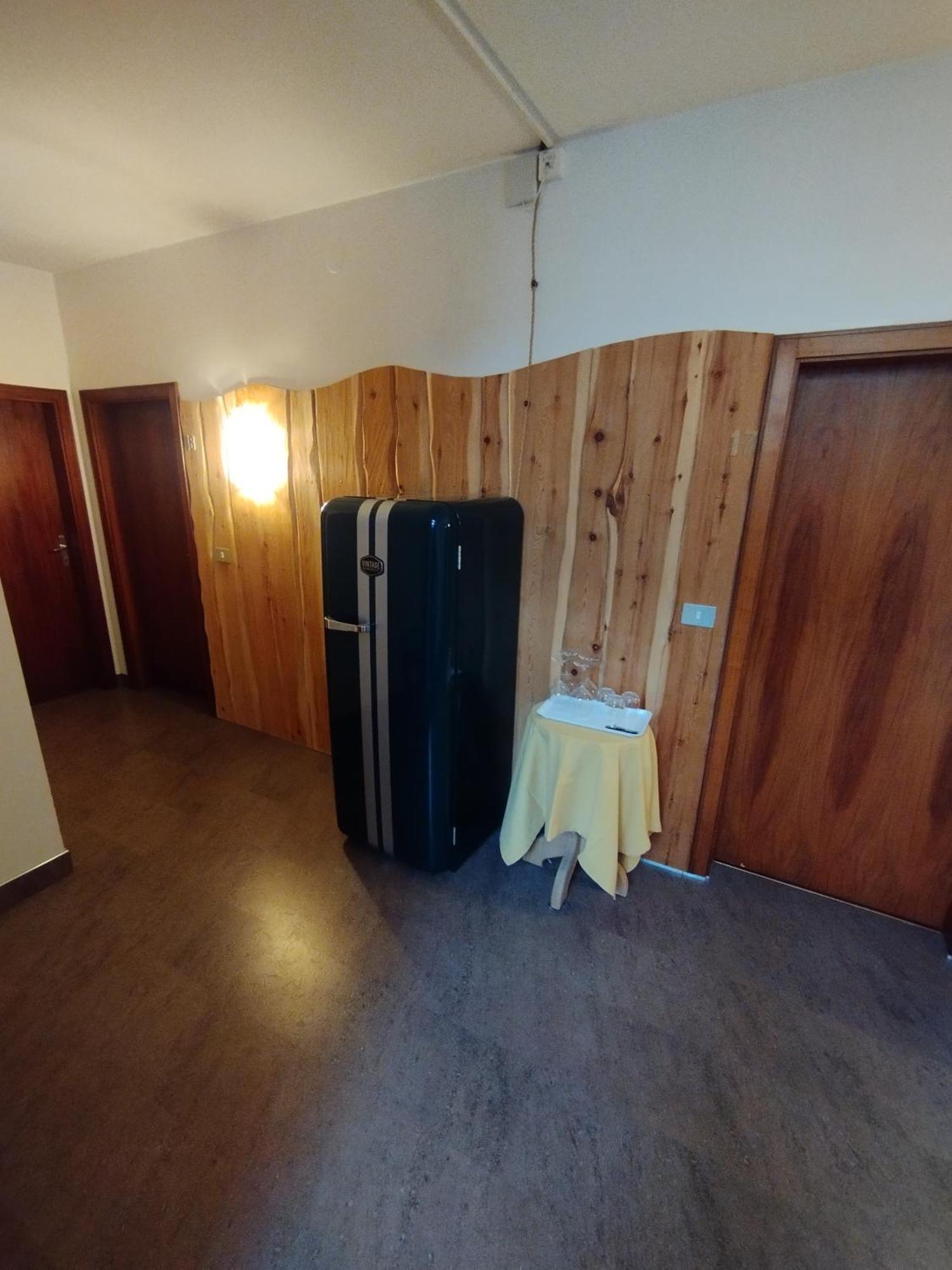 Garni Weingut Hotel Merano Exterior photo