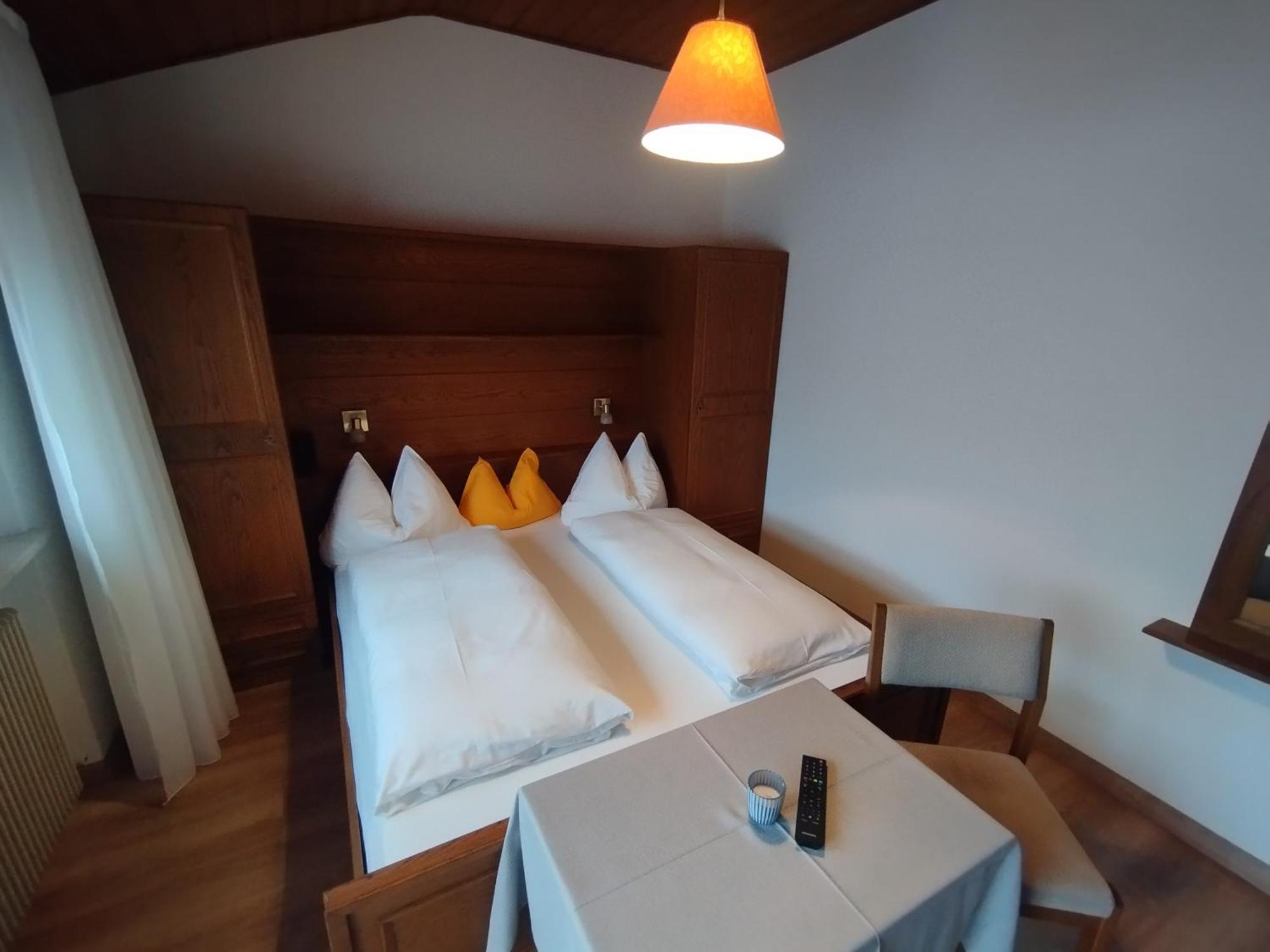Garni Weingut Hotel Merano Exterior photo